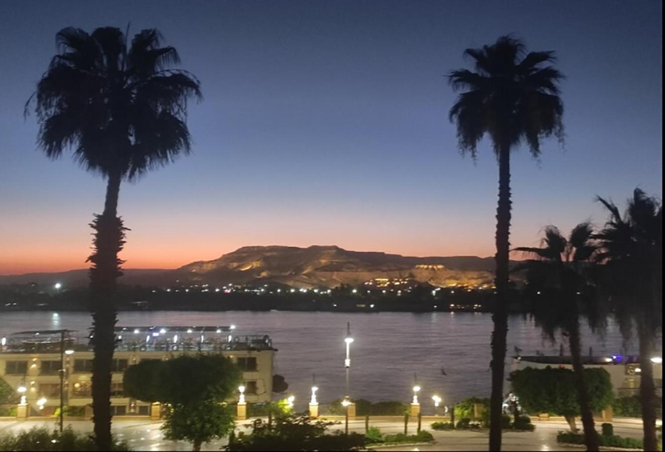 Aracan Eatabe Luxor Hotel Εξωτερικό φωτογραφία