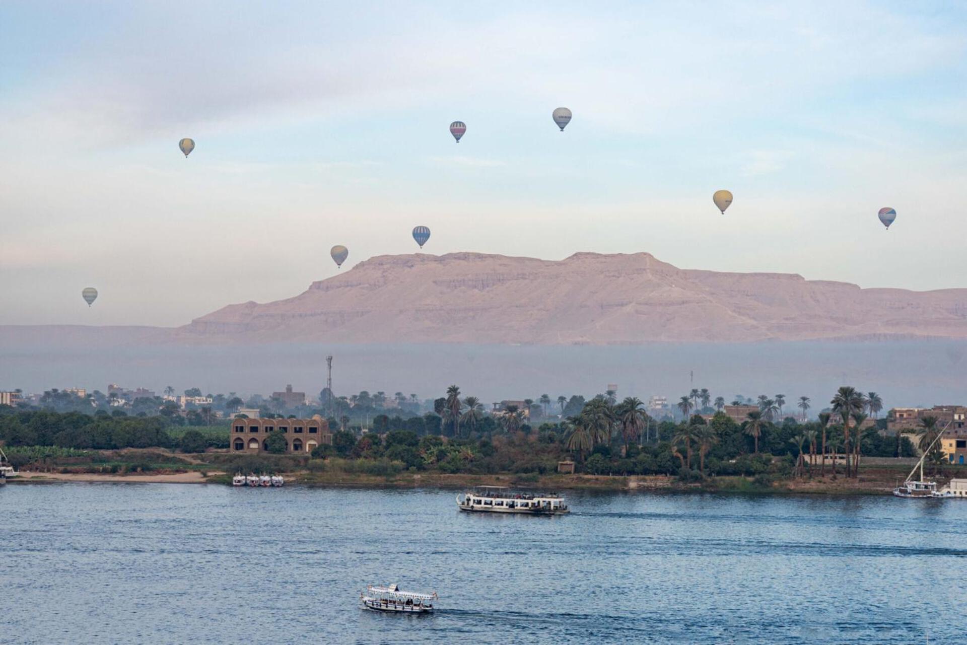 Aracan Eatabe Luxor Hotel Εξωτερικό φωτογραφία